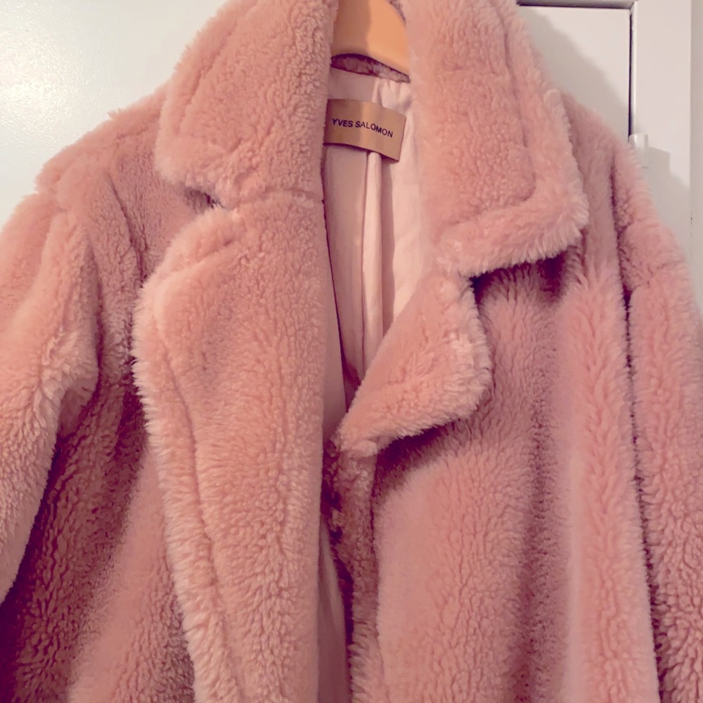 Worn twice! Excellent shape. Paid $1,180.00 at Intermix. Size medium/large